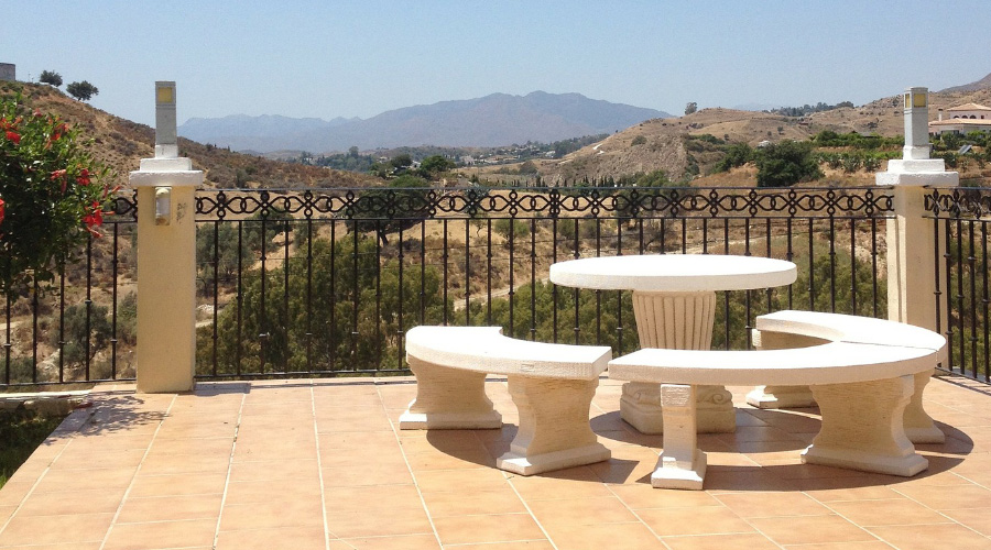 Kitchen and Bathrooms